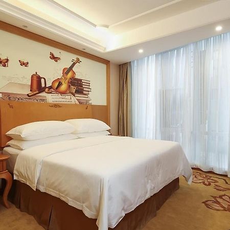 Vienna Hotel Nanjing Olympic Sports Center Екстер'єр фото